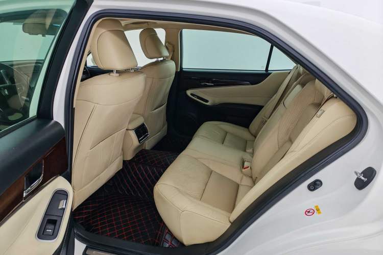 Used Toyota Crown 2018 2.0T Fashion Edition Left Rear Seat