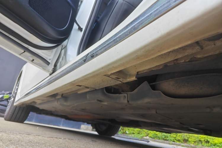 Used Toyota Crown 2018 2.0T Sport Edition Left Side Sill