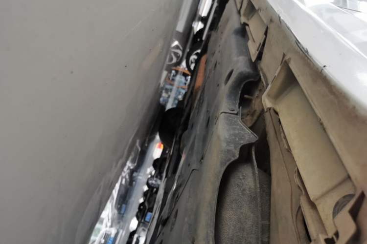 Used Toyota Crown 2018 2.0T Fashion Edition Left Side Sill