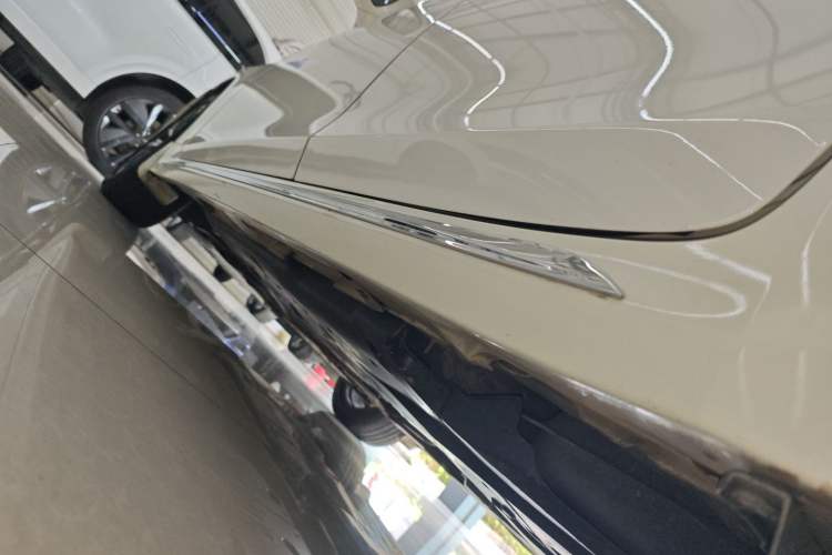 Used Toyota Crown 2018 2.0T Fashion Edition Left Side Sill