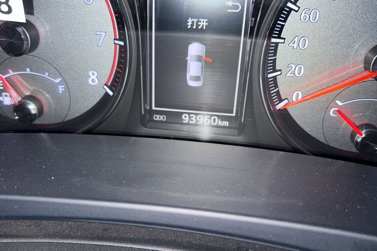 Used Toyota Crown 2018 2.0T Sport Edition Odometer Close Up