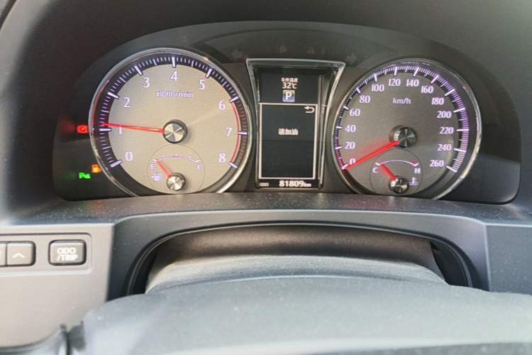 Used Toyota Crown 2018 2.0T Sport Edition Odometer Close Up