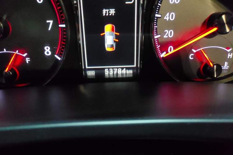 Used Toyota Crown 2018 2.0T Sport Edition Odometer Close Up