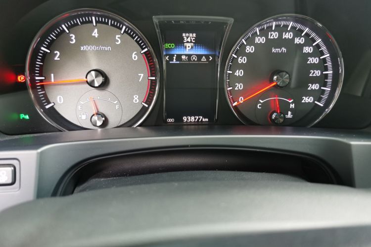 Used Toyota Crown 2018 2.0T Sport Edition Odometer Close Up