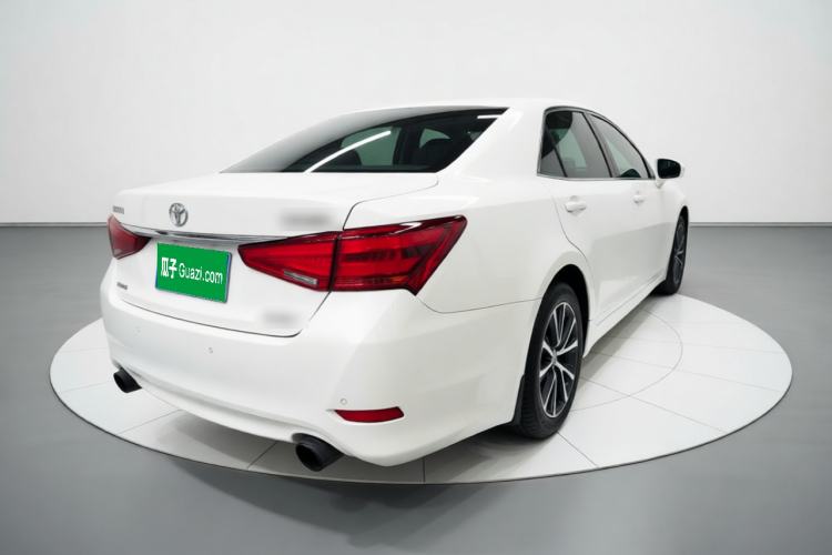 Used Toyota Crown 2018 2.0T Fashion Edition Rear Right 45 Deg