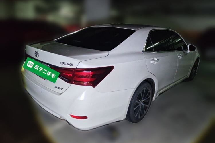 Used Toyota Crown 2018 2.0T Fashion Edition Rear Right 45 Deg