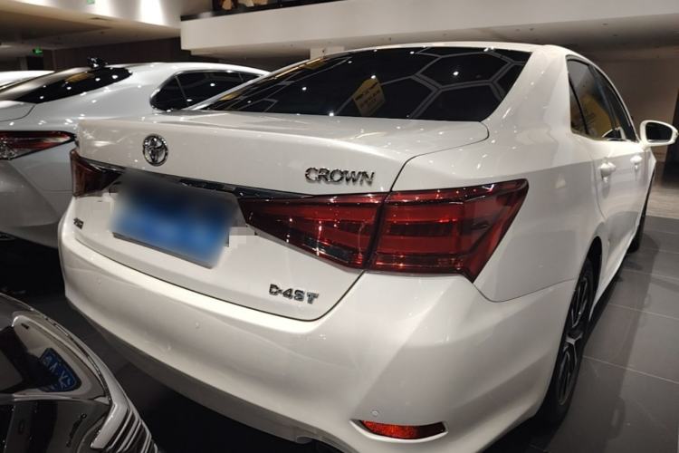 Used Toyota Crown 2018 2.0T Fashion Edition Rear Right 45 Deg