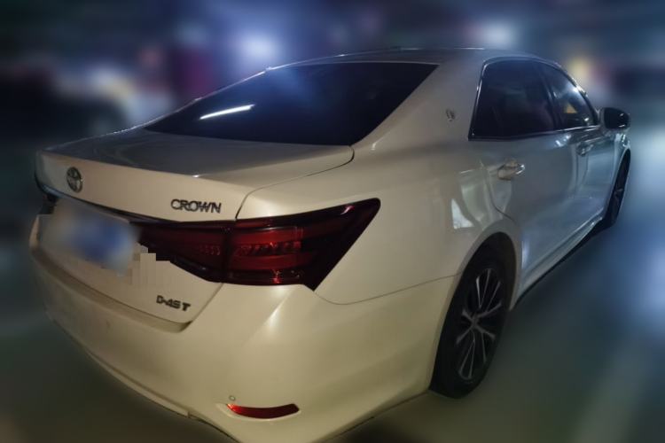 Used Toyota Crown 2018 2.0T Fashion Edition Rear Right 45 Deg