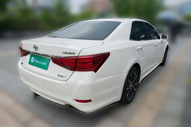 Used Toyota Crown 2018 2.0T Fashion Edition Rear Right 45 Deg