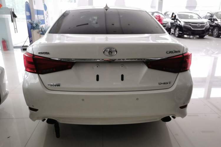 Used Toyota Crown 2018 2.0T Fashion Edition Rear