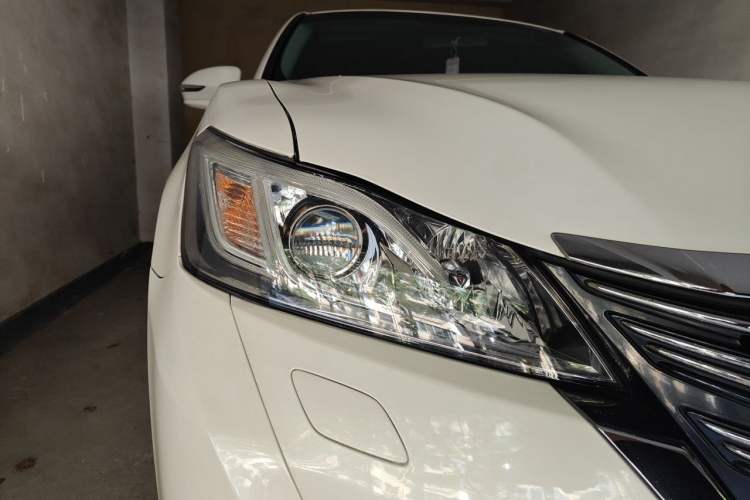 Used Toyota Crown 2018 2.0T Fashion Edition Right Front Headlight