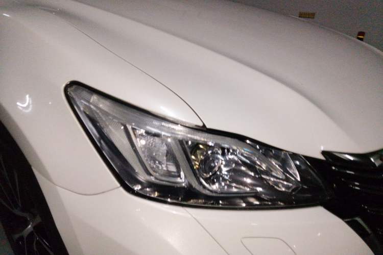 Used Toyota Crown 2018 2.0T Fashion Edition Right Front Headlight