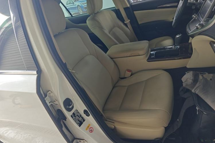 Used Toyota Crown 2018 2.0T Pioneer Edition Right Front Seat