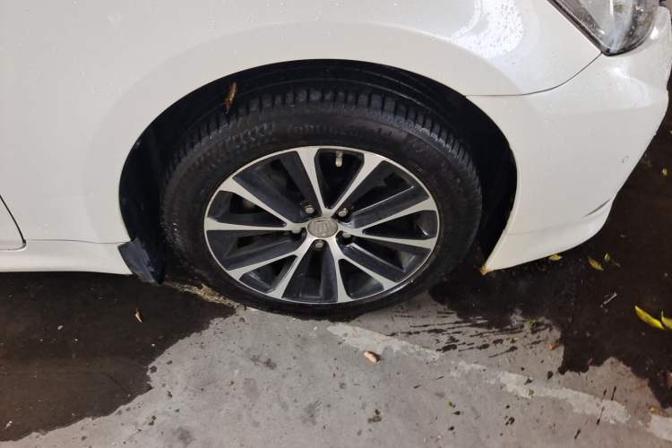 Used Toyota Crown 2018 2.0T Fashion Edition Right Front Wheel Hub