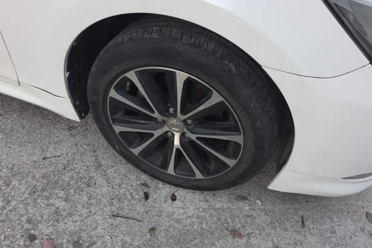 Used Toyota Crown 2018 2.0T Fashion Edition Right Front Wheel Hub