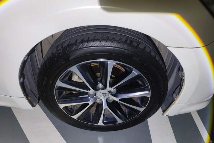 Used Toyota Crown 2018 2.0T Fashion Edition Right Front Wheel Hub