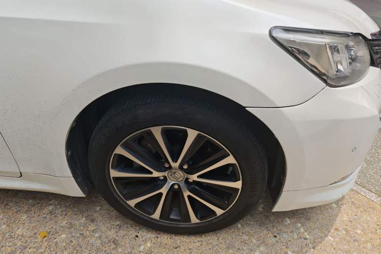 Used Toyota Crown 2018 2.0T Fashion Edition Right Front Wheel Hub