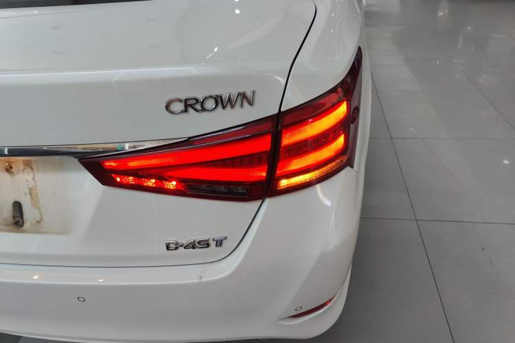 Used Toyota Crown 2018 2.0T Fashion Edition Right Rear Taillight