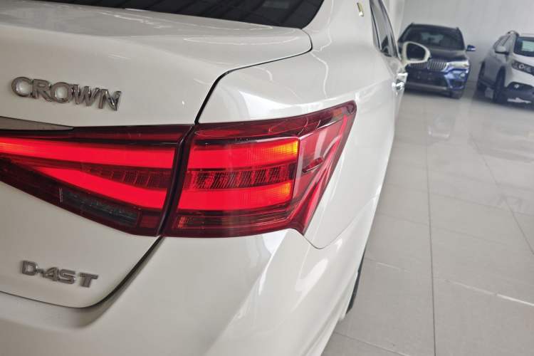 Used Toyota Crown 2018 2.0T Fashion Edition Right Rear Taillight