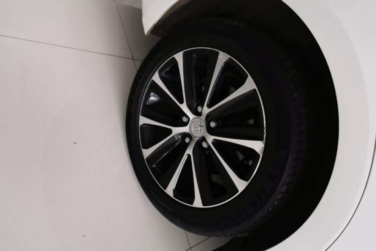 Used Toyota Crown 2018 2.0T Fashion Edition Right Rear Wheel Hub