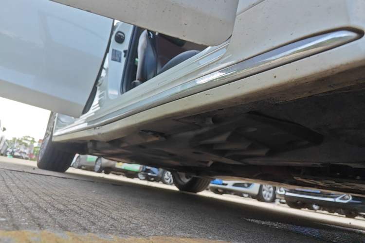 Used Toyota Crown 2018 2.0T Sport Edition Right Side Sill