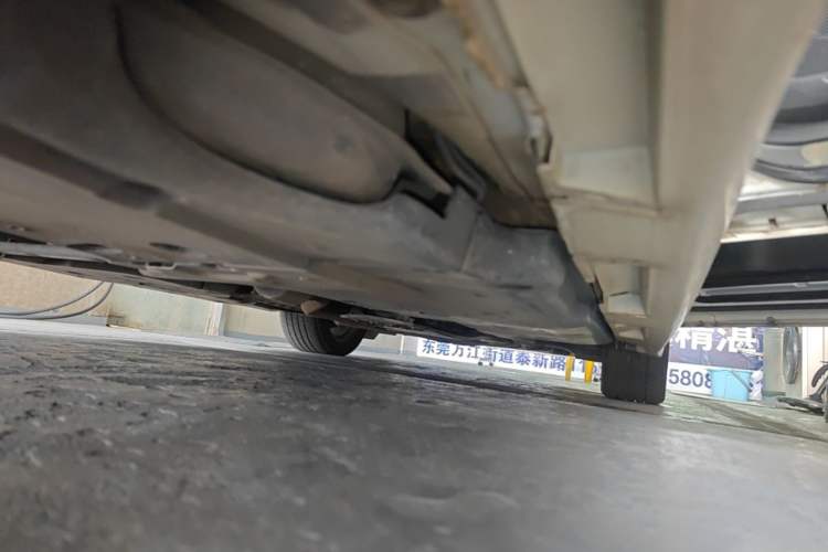 Used Toyota Crown 2018 2.0T Pioneer Edition Right Side Sill