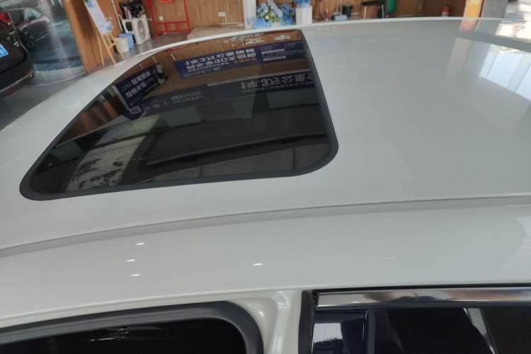 Used Toyota Crown 2018 2.0T Fashion Edition Roof