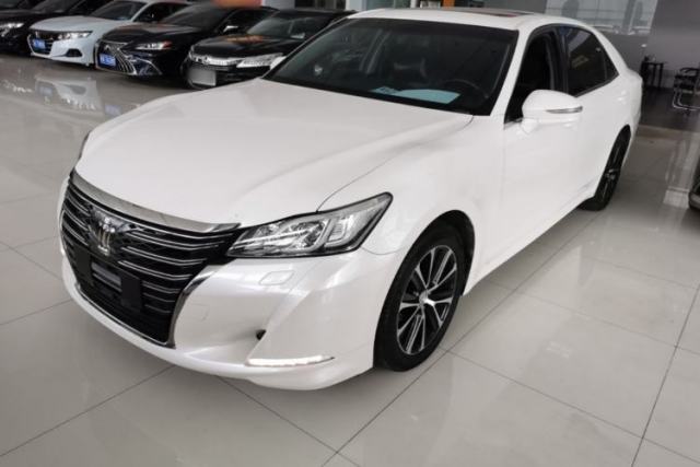 Gebrauchter Toyota Crown 2018 2.0T Fashion Edition