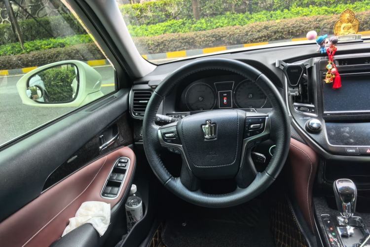 Used Toyota Crown 2018 2.0T Sport Edition Steering Wheel