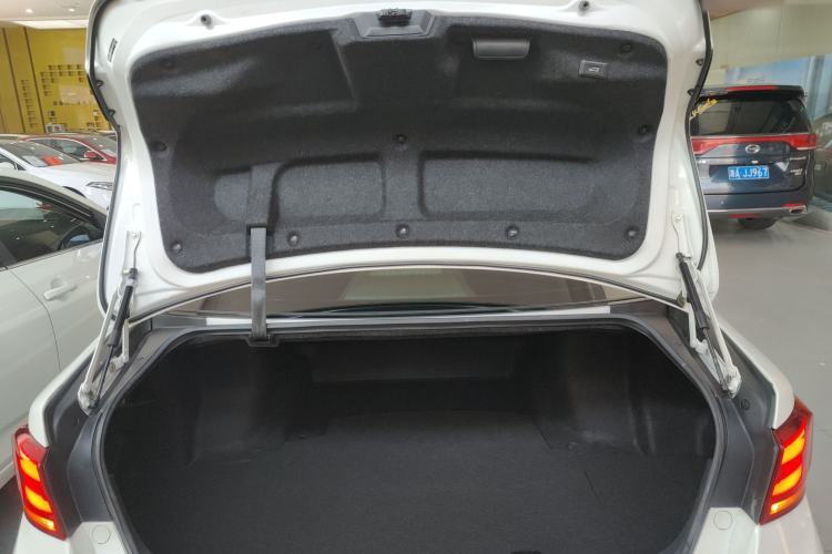 Used Toyota Crown 2018 2.0T Fashion Edition Trunk