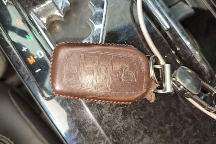 Used Toyota Crown 2018 2.0T Sport Edition Vehicle Key