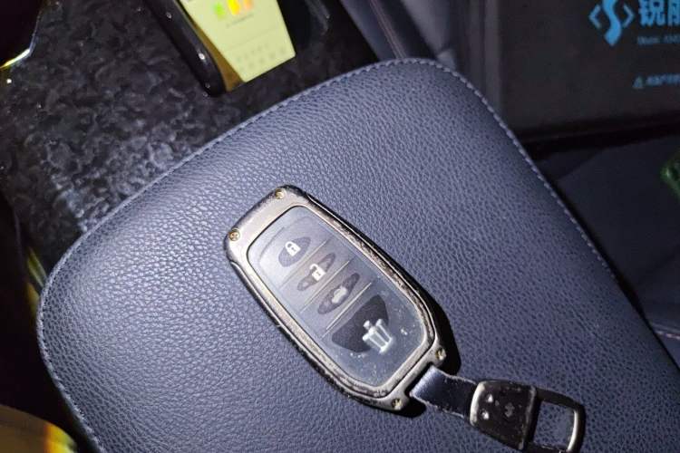 Used Toyota Crown 2018 2.0T Fashion Edition Vehicle Key