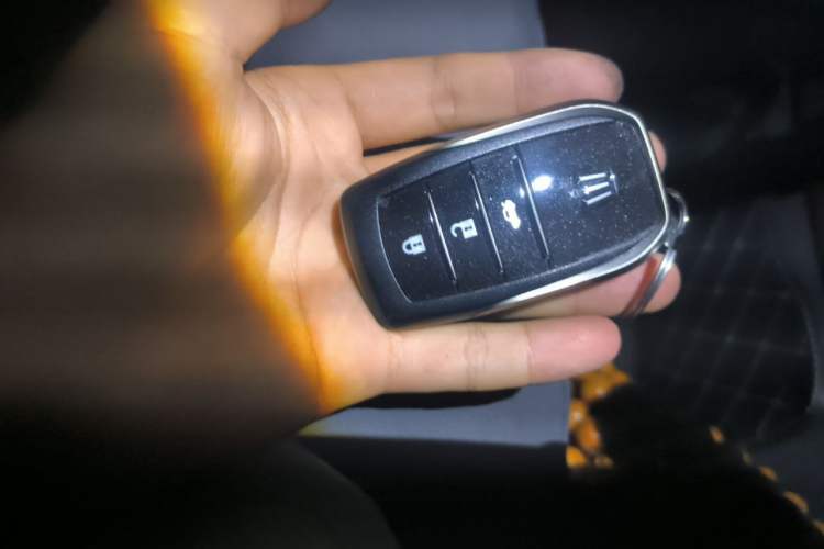Used Toyota Crown 2018 2.0T Sport Edition Vehicle Key
