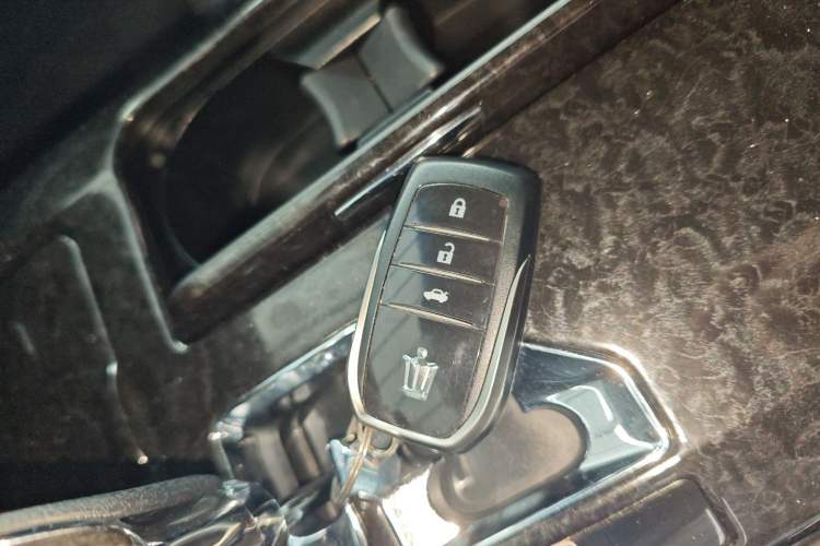 Used Toyota Crown 2018 2.0T Fashion Edition Vehicle Key