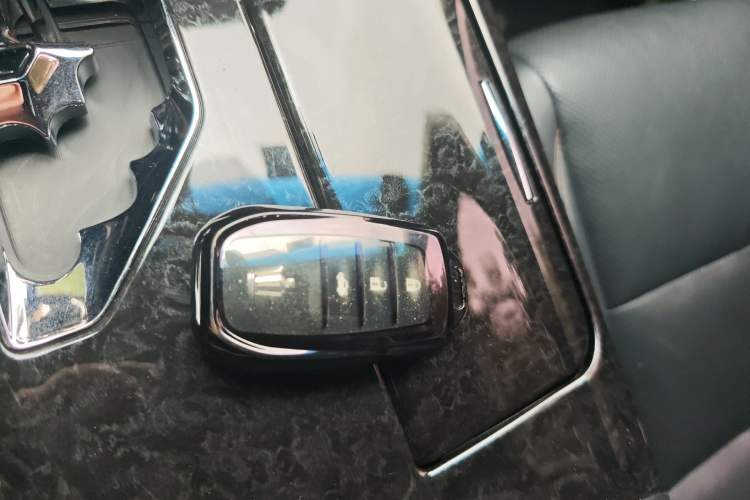 Used Toyota Crown 2018 2.0T Fashion Edition Vehicle Key