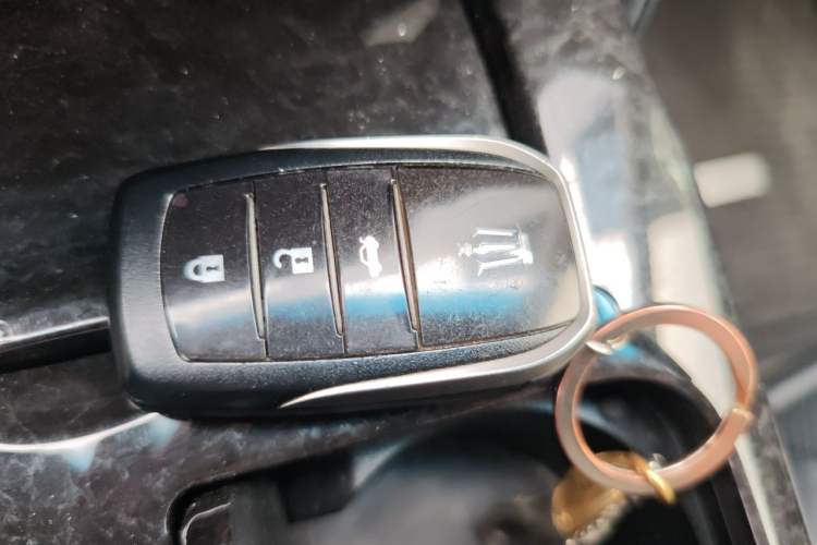 Used Toyota Crown 2018 2.0T Fashion Edition Vehicle Key