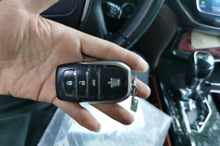 Used Toyota Crown 2018 2.0T Sport Edition Vehicle Key
