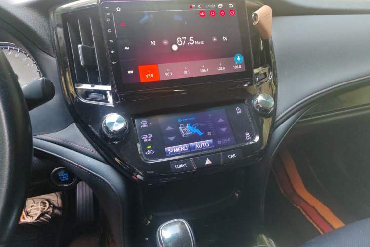 Used Toyota Crown 2018 2.0T Fashion Edition Audio And AC Panel