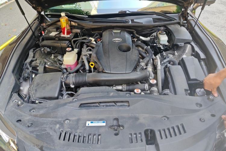 Used Toyota Crown 2018 2.0T Fashion Edition Engine Bay