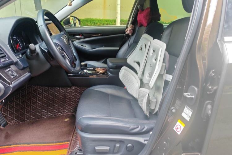 Used Toyota Crown 2018 2.0T Fashion Edition Left Front Seat