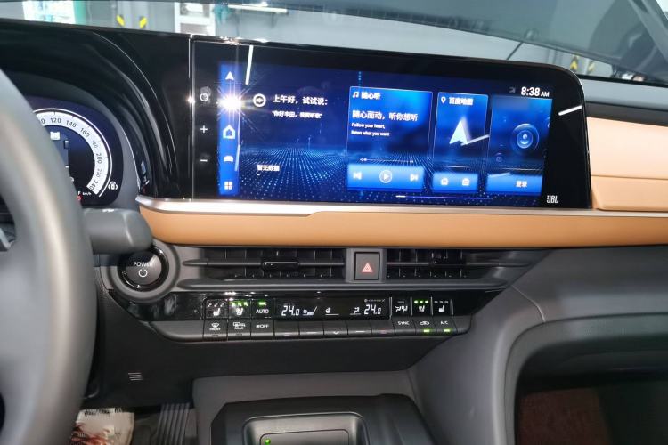 Used Toyota Crown 2023 2.4T SportCross HEV Four-Wheel Drive Ultimate Edition Audio And AC Panel
