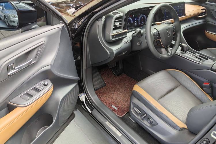 Used Toyota Crown 2023 2.4T SportCross HEV Four-Wheel Drive Ultimate Edition Exterior 9