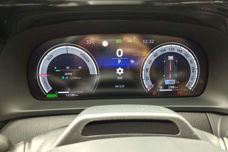 Used Toyota Crown 2023 2.4T SportCross HEV Four-Wheel Drive Ultimate Edition Odometer Close Up