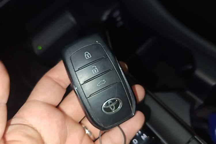 Used Toyota Crown 2023 2.4T SportCross HEV Four-Wheel Drive Ultimate Edition Vehicle Key