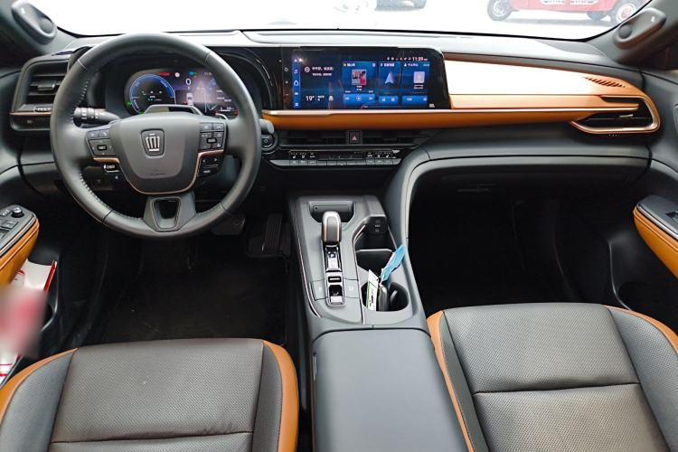 Used Toyota Crown 2023 2.4T SportCross HEV Four-Wheel Drive Ultimate Edition Center Console