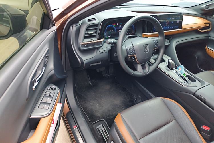 Used Toyota Crown 2023 2.4T SportCross HEV Four-Wheel Drive Ultimate Edition Driver Seat