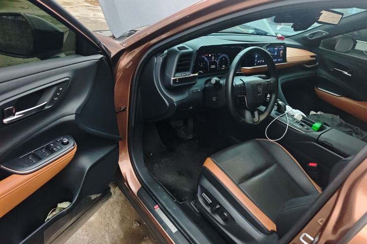 Used Toyota Crown 2023 2.4T SportCross HEV Four-Wheel Drive Ultimate Edition Driver Seat