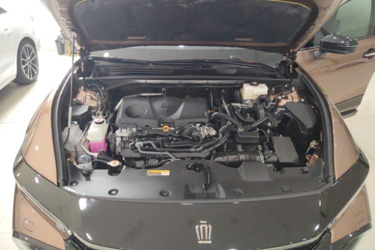 Used Toyota Crown 2023 2.5L SportCross HEV Two-Wheel Drive Prestige Edition Engine Bay