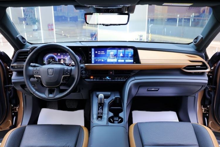 Used Toyota Crown 2023 2.4T SportCross HEV Four-Wheel Drive Ultimate Edition Interior 3