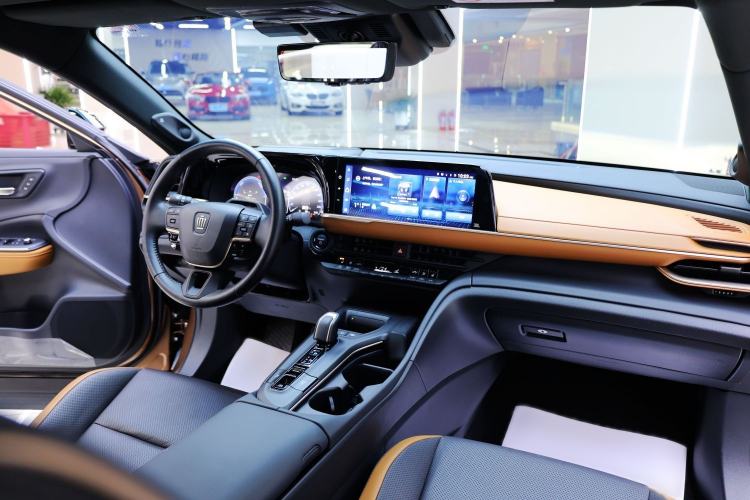 Used Toyota Crown 2023 2.4T SportCross HEV Four-Wheel Drive Ultimate Edition Interior 4
